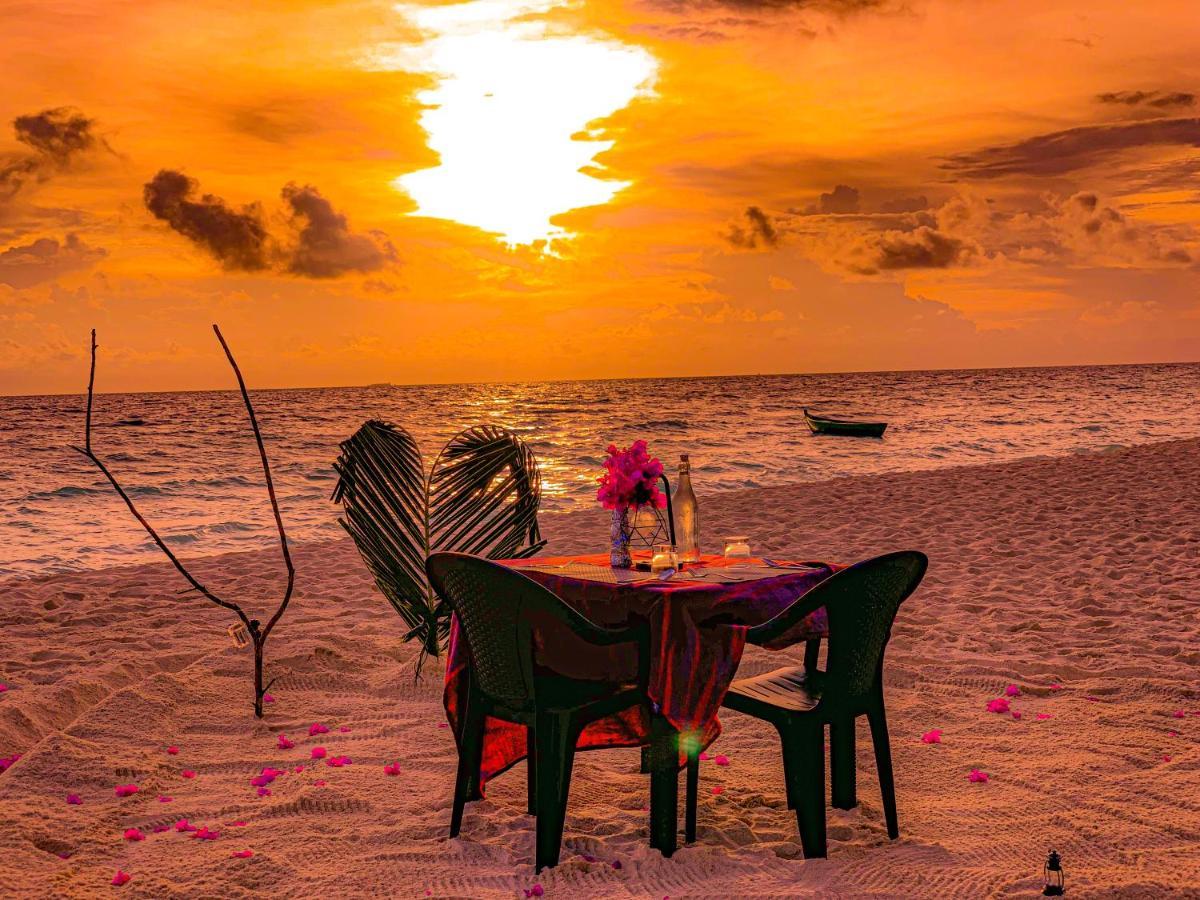 Ukulhas Villa Beach Hotel Extérieur photo